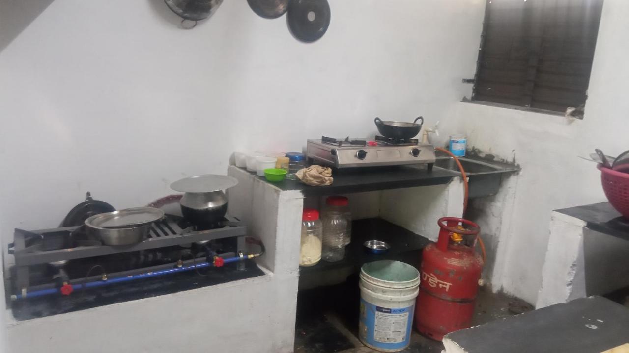 Gopi Plantation Homestay هامبي المظهر الخارجي الصورة
